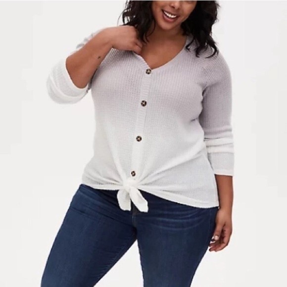 Torrid Dip-Dye Waffle Knit Tie Front Top‎ in White/Gray 1X - Picture 1 of 8
